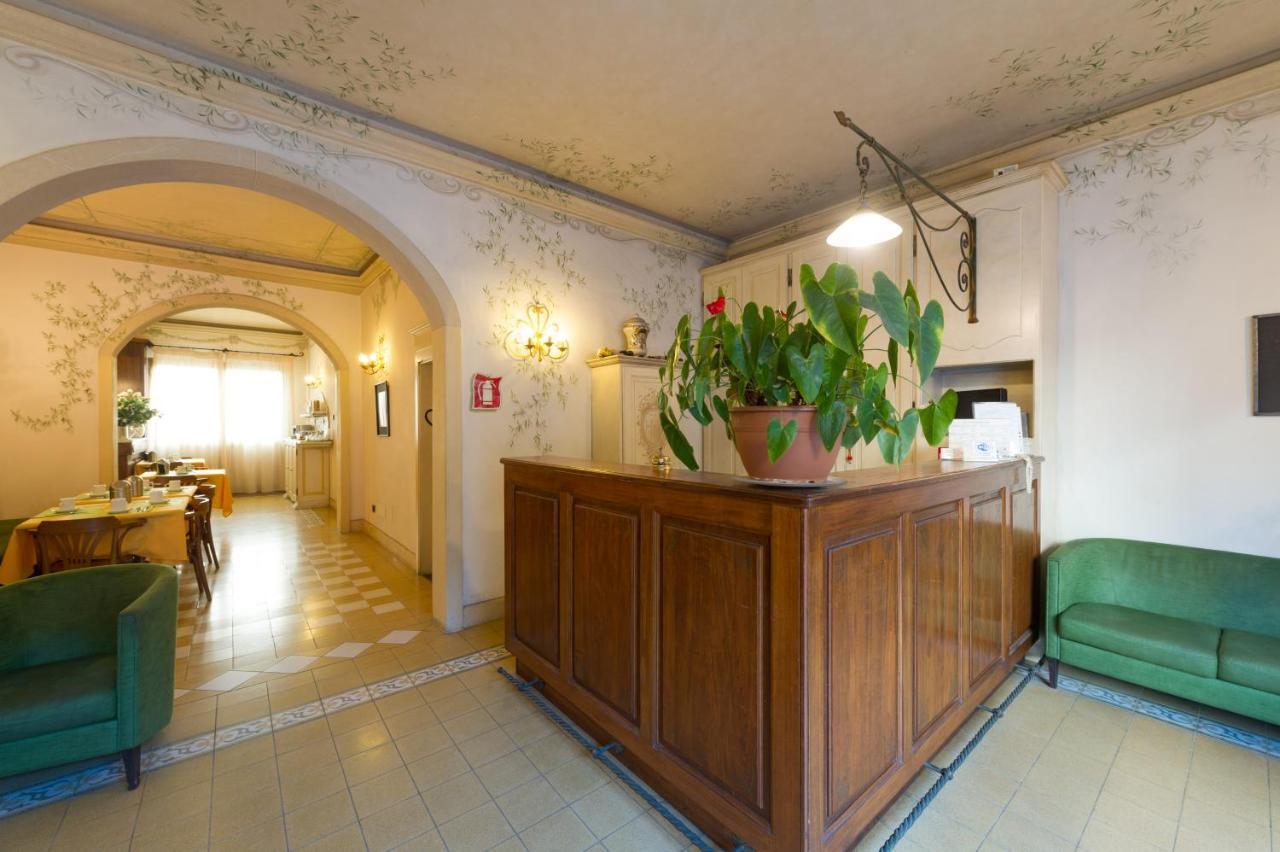פיזה Hotel Moderno מראה חיצוני תמונה