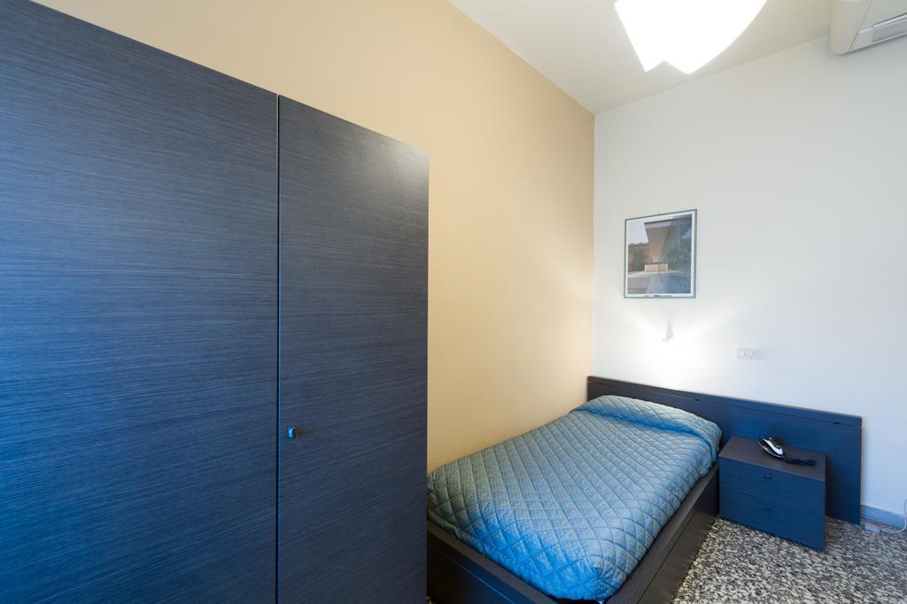פיזה Hotel Moderno מראה חיצוני תמונה