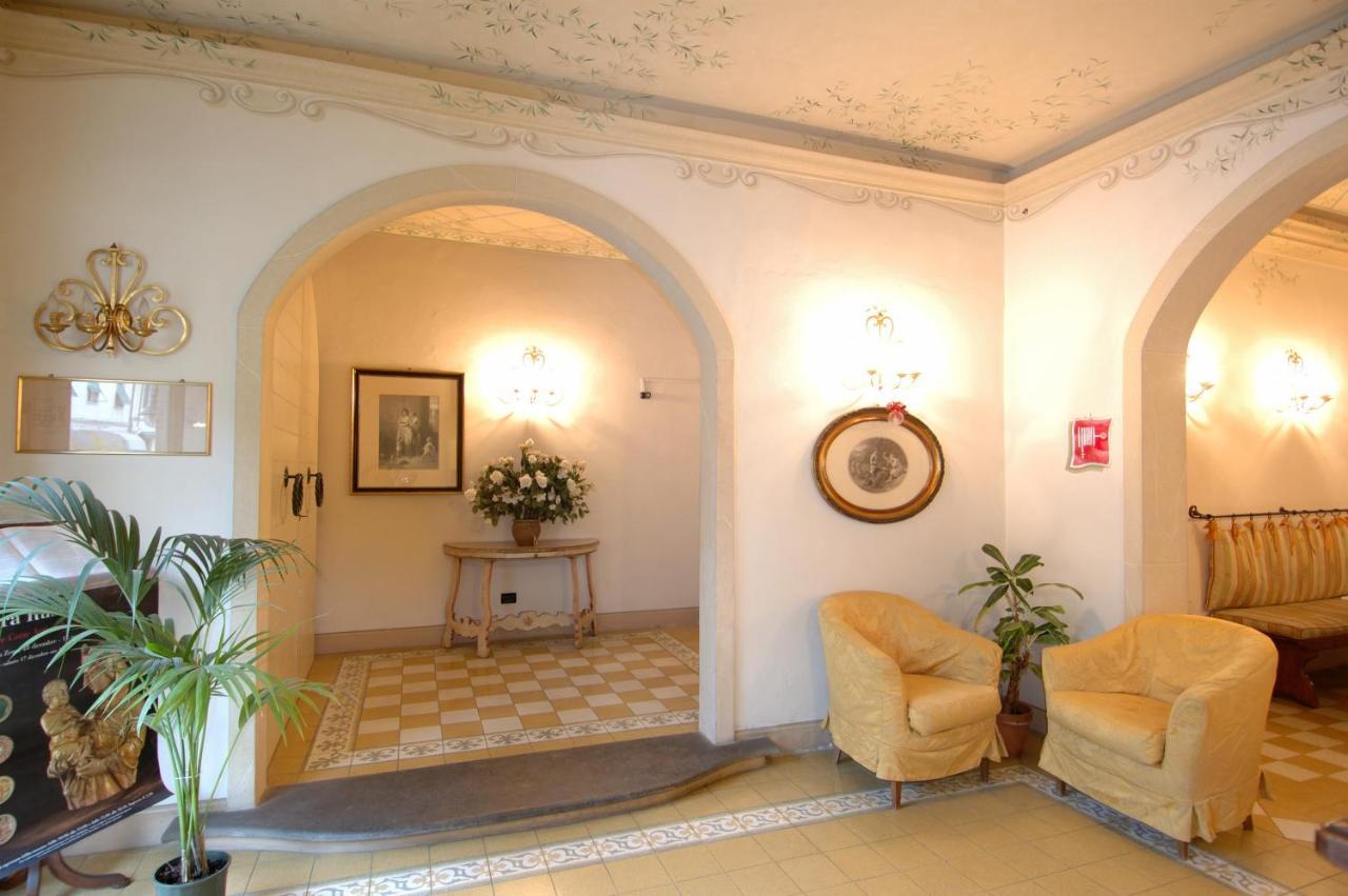 פיזה Hotel Moderno מראה חיצוני תמונה