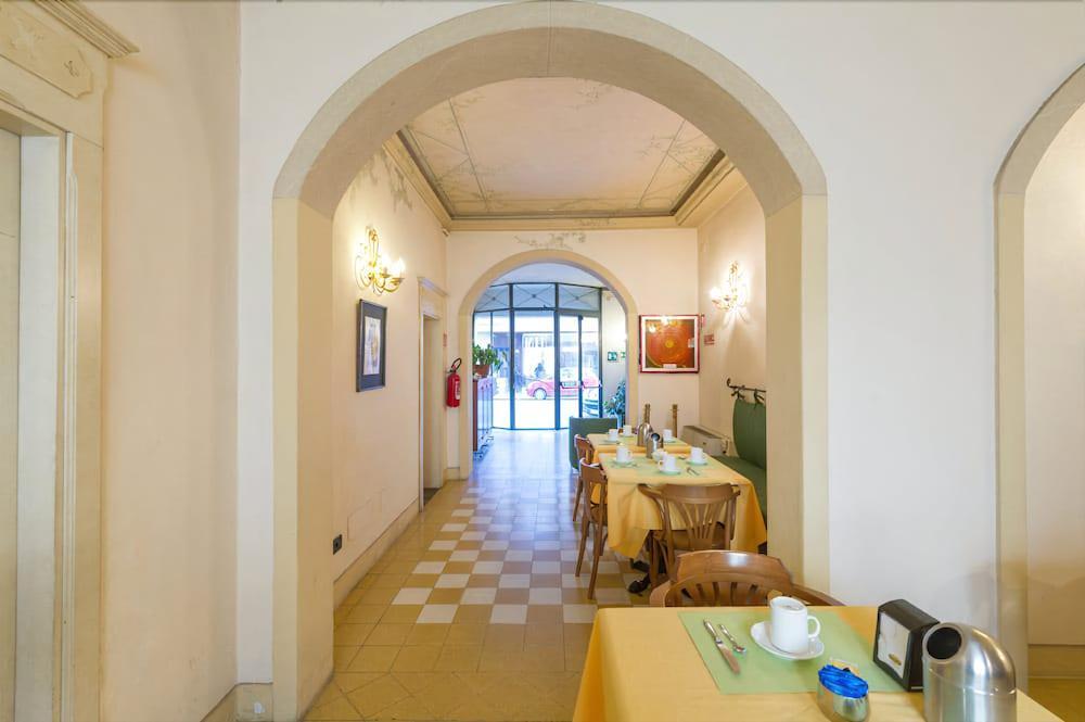 פיזה Hotel Moderno מראה חיצוני תמונה